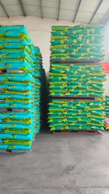 Спрей сушеный сыворотка животных - слабый желтый формулируется со специальным запахом продуктов крови